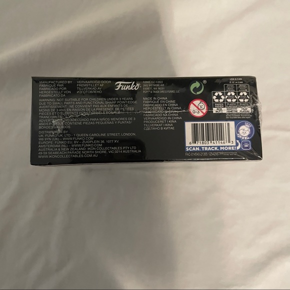 NIB Sealed Star Wars Funko Pop! Pin - Fennec Shand SE from The Mandalorian - Picture 5 of 6